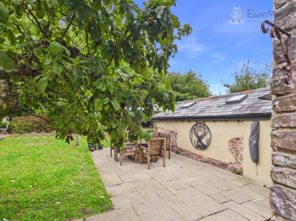EWEMOVE TIVERTON - OLD FORGE PUDDINGTON