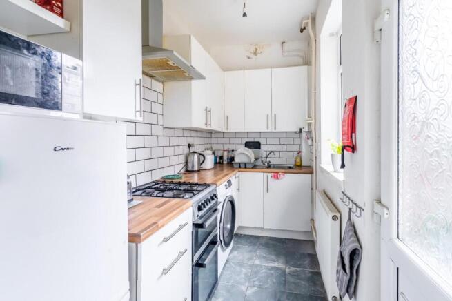 2 bed Terraced for sale Image 6