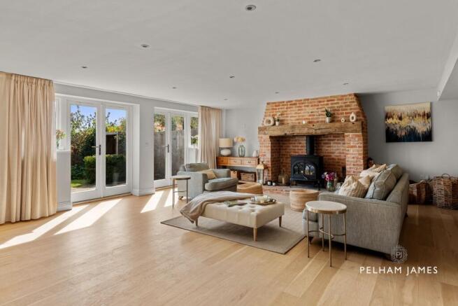 Sitting/Dining Room, Paddock View, Haddon