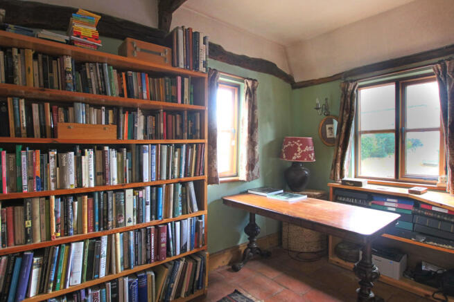 Photo 11