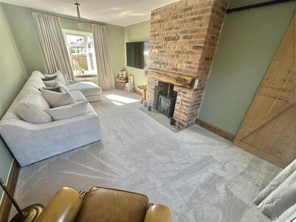 3 bed Semi-Detached for sale Image 8