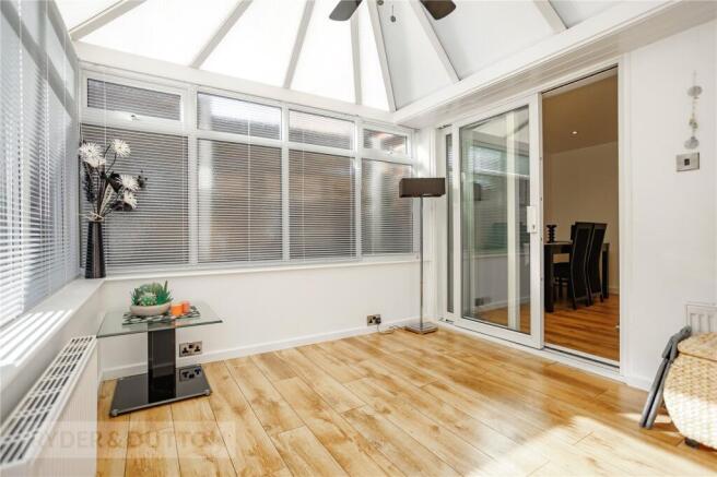 3 bed Semi-Detached for sale Image 9