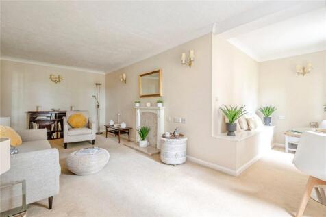 Manor Road North, Hinchley Wood, Esher, Surrey, KT10
