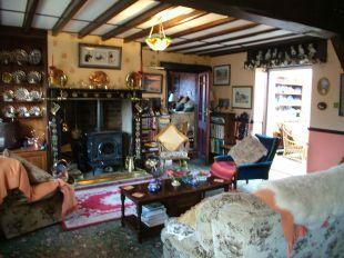 DINING LOUNGE