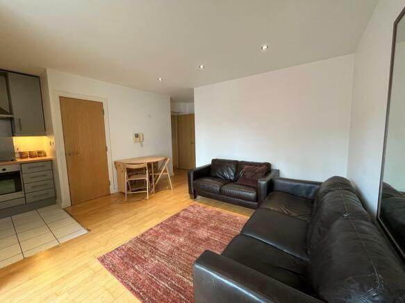 Lounge 2