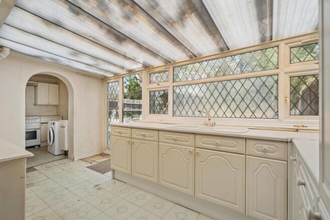KITCHEN/UTILITY