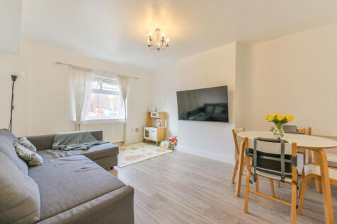 Carville Crescent, Brentford, TW8