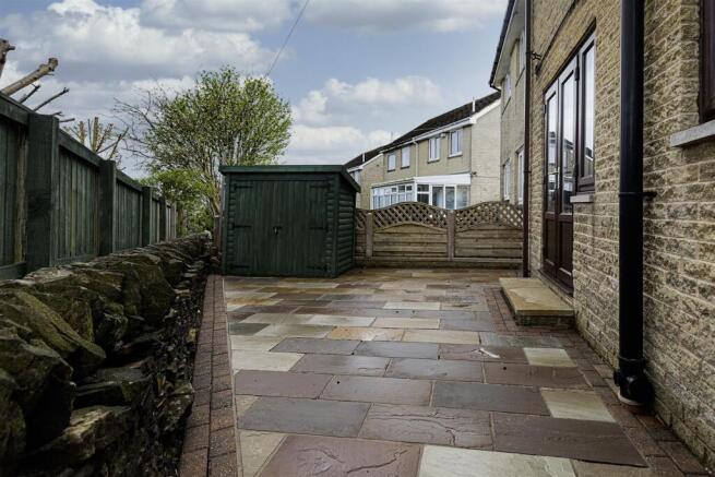 3 bed Detached for sale Image 4