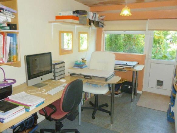 Photo 4