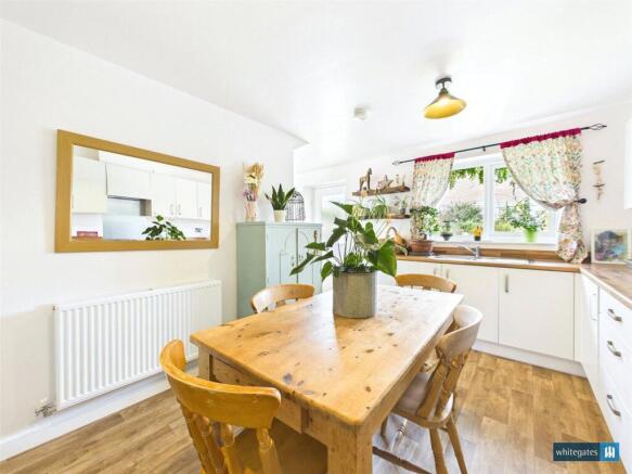 3 bed Detached for sale Image 9