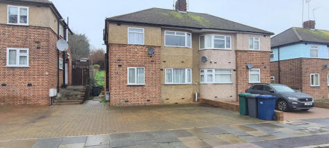 Avondale Avenue, East Barnet EN4 8ND