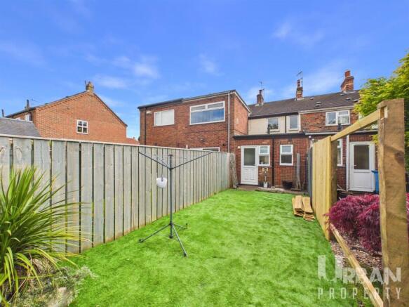 2 bed House for sale Image 11