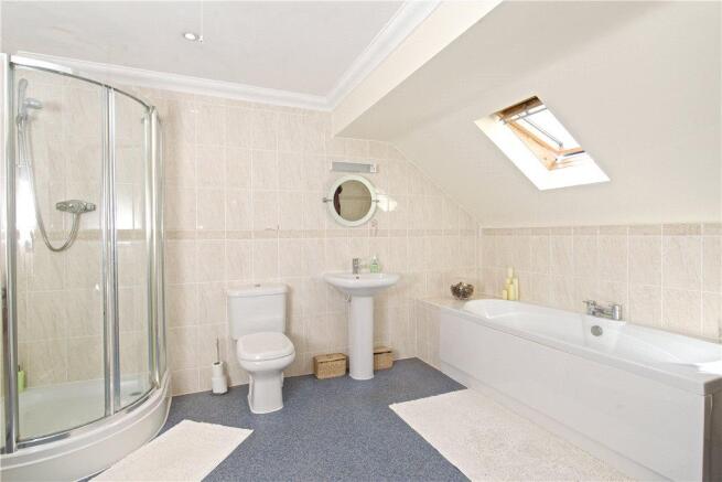 Bath/Shower Room