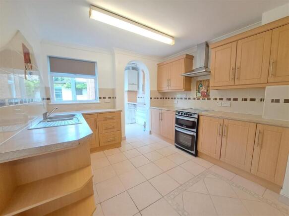 Kitchen/Breakfast Room