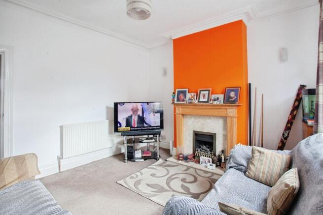 Semi-Detached for sale Image 8