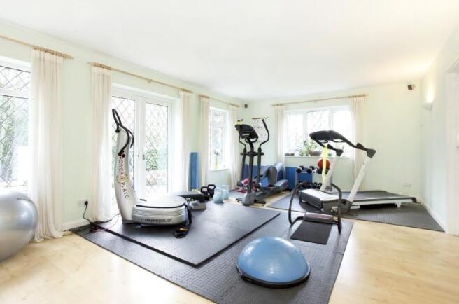 Photo 8