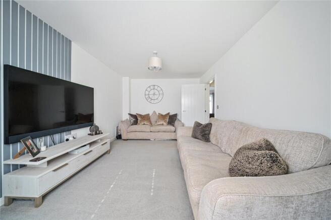 3 bed House for sale Image 5