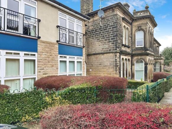 1 bed Flat for sale Image 4