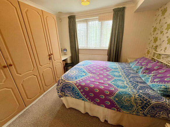 2 bed Semi-Detached Bungalow for sale Image 4
