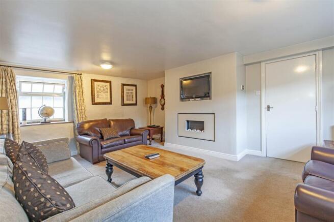 Reception Room-2.jpg