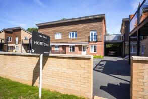 19, Holbrook Way, Oakham LE15 7WL