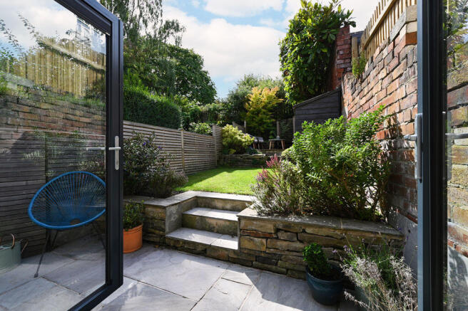 3 bed Terraced for sale Image 3