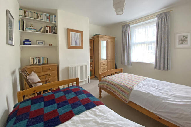 Photo 9
