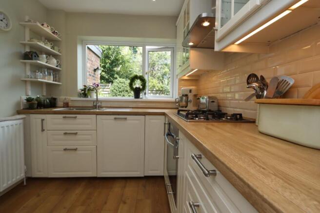 Kitchen Pic 1