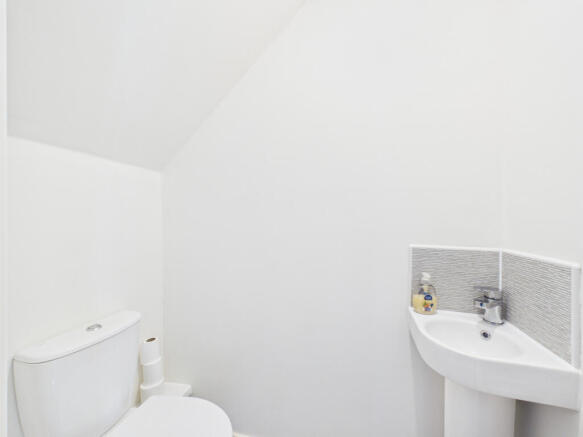2 bed Semi-Detached for sale Image 6