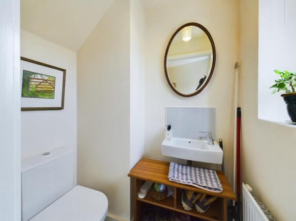 Cloakroom/WC