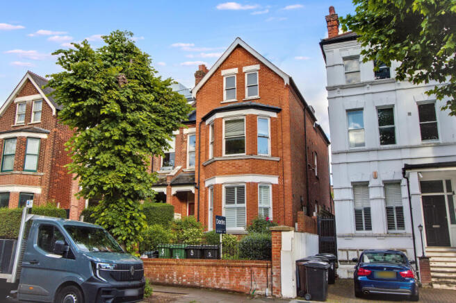 Flat B, 5 Minster Road, Cricklewood, London, NW2 3SD