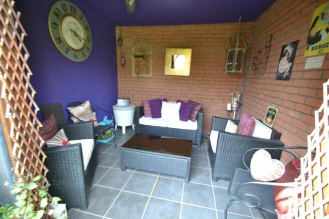 Photo 10