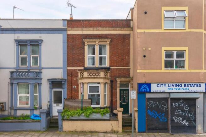 2C5R8SG - External B.jpg