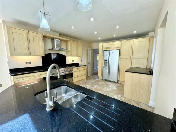 Kitchen / Dining Room