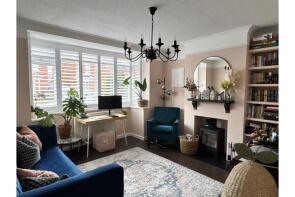 24, Pinegrove Road, Southampton SO19 2PG