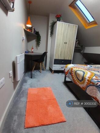1 bed House Share to rent Image 9