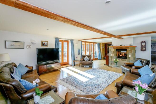 Sitting/Dining Room