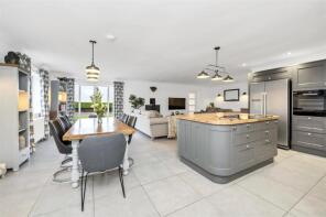2, Douglas Close, Thetford IP24 1NF