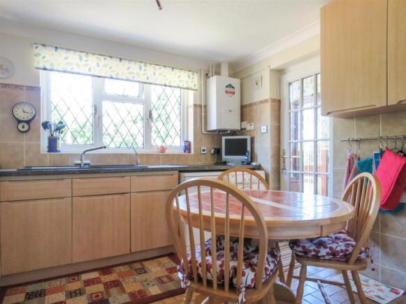 Kitchen.JPG