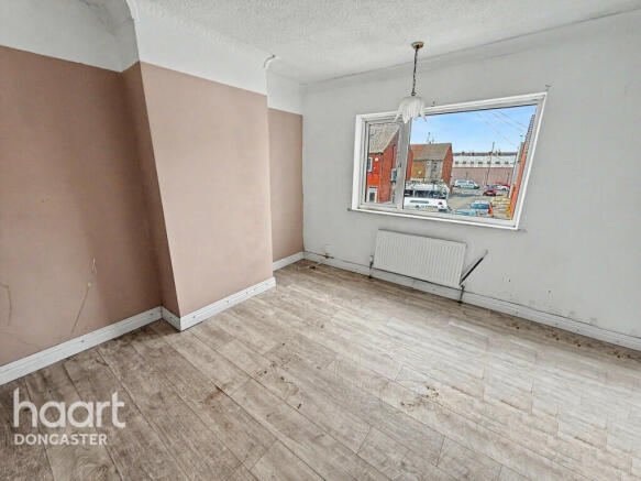 2 bed Terraced for sale Image 10