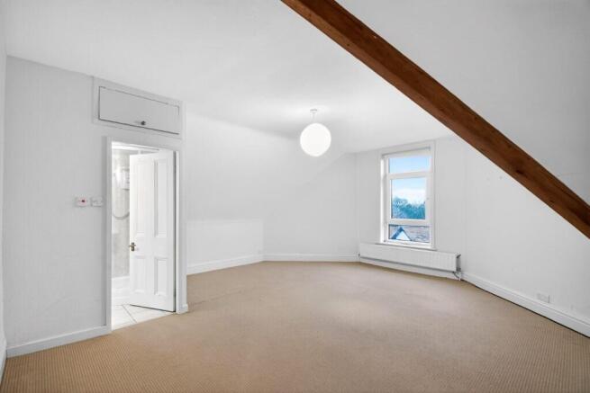 2 bed Apartment for sale Image 7