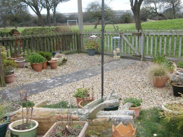 frotn garden
