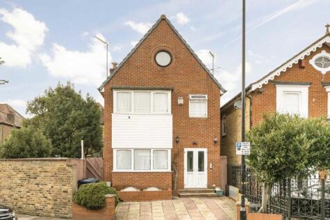 St. Dunstans Avenue, Acton
