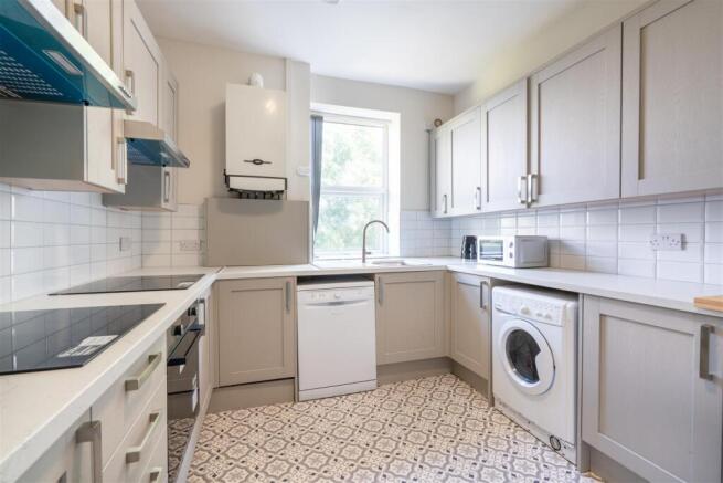 381 CMR Kitchen.jpg