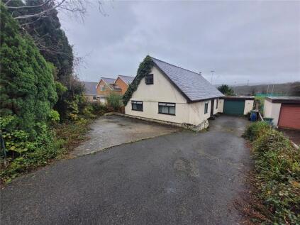 Ffordd Eryri, Caernarfon, Gwynedd, LL55