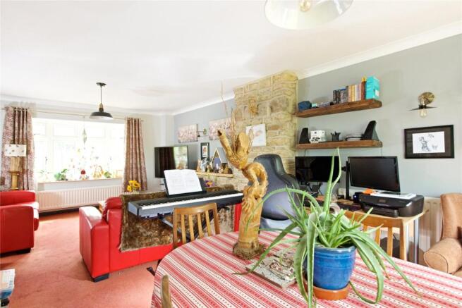Sitting/Dining Room
