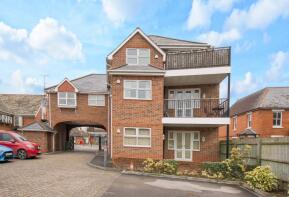 1, Crichton Court, West End Road, Mortimer Common, Reading RG7 3ST