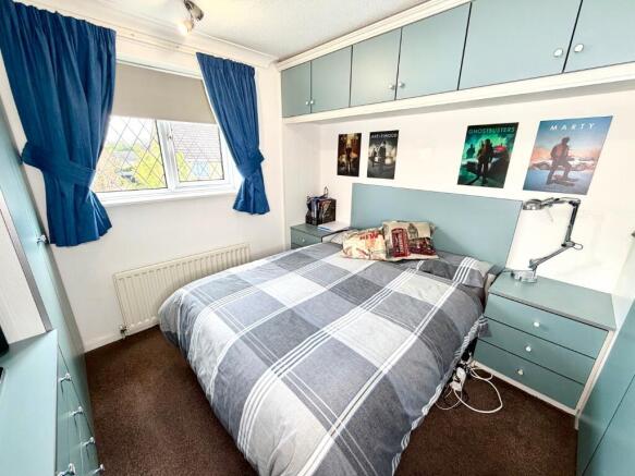 4 bed Detached for sale Image 11