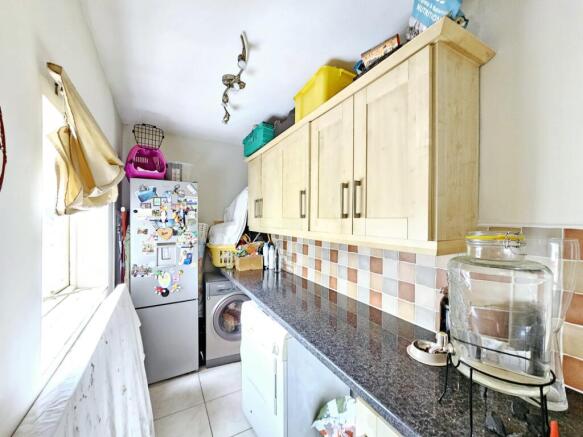 5 bed Terraced for sale Image 5