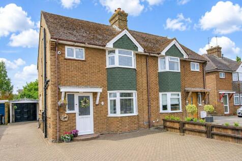 Station Road, Lower Stondon, Henlow, SG16